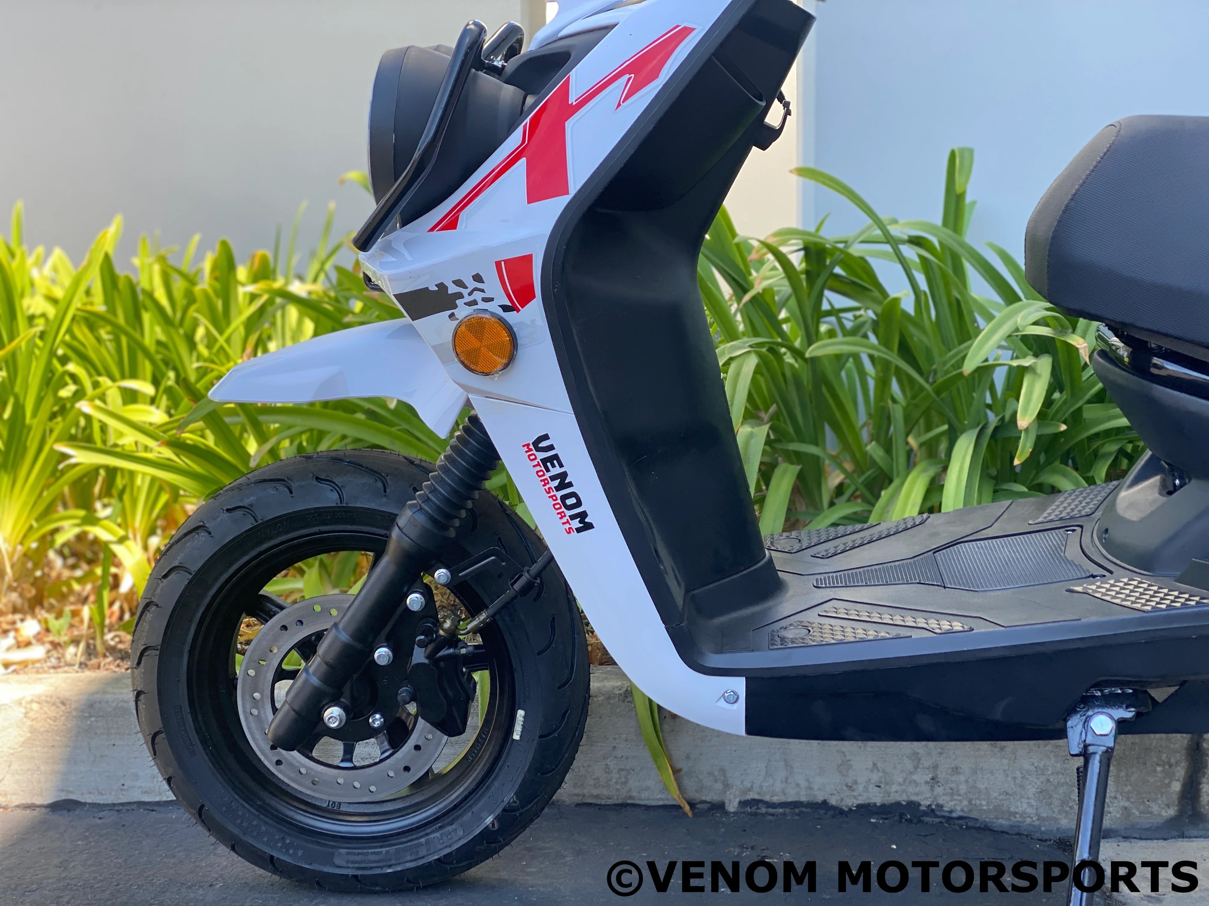 Venom E-Moped | 2000w Electric Scooter | Brushless | 72V - Image 11