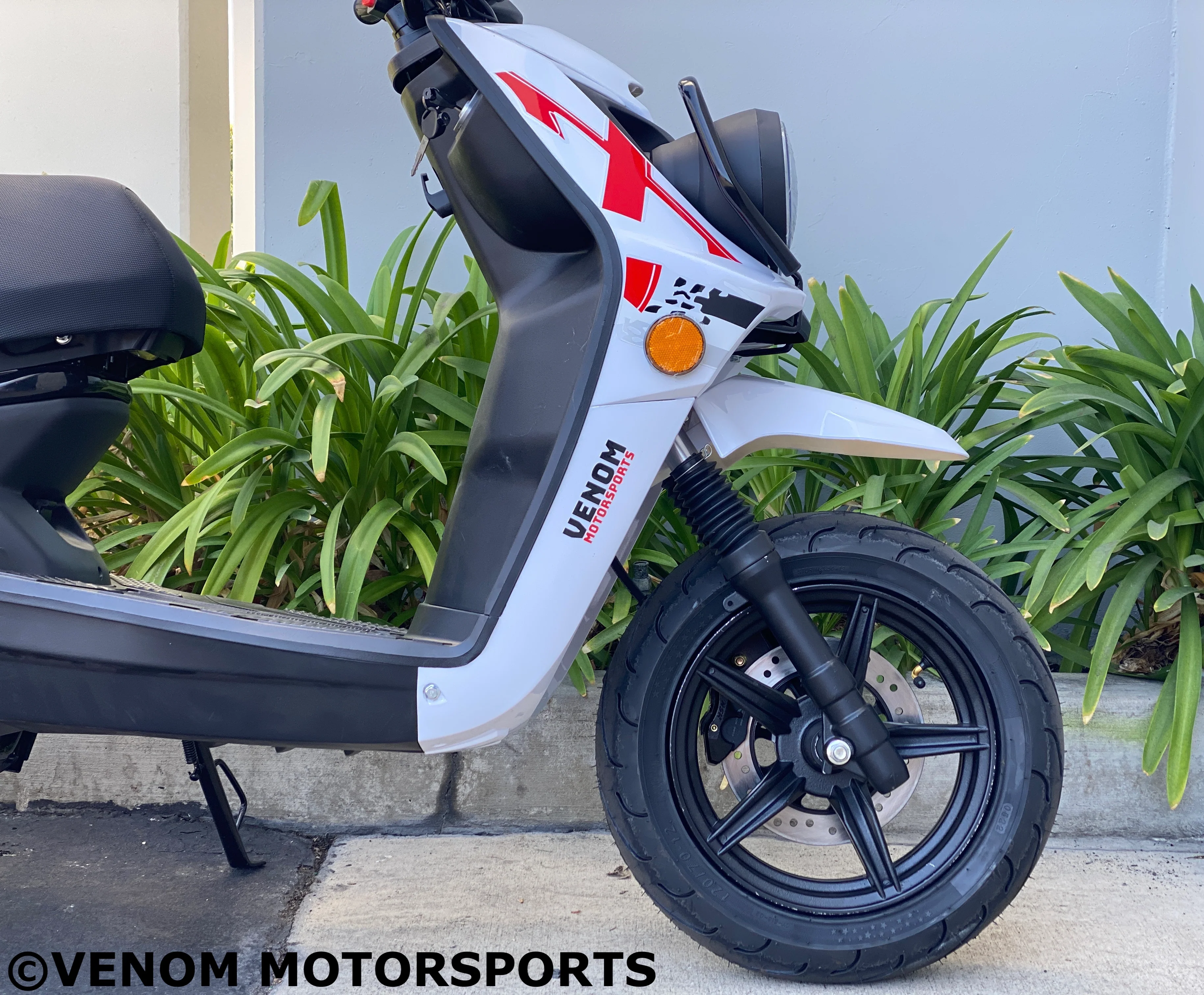Venom E-Moped | 2000w Electric Scooter | Brushless | 72V - Image 19