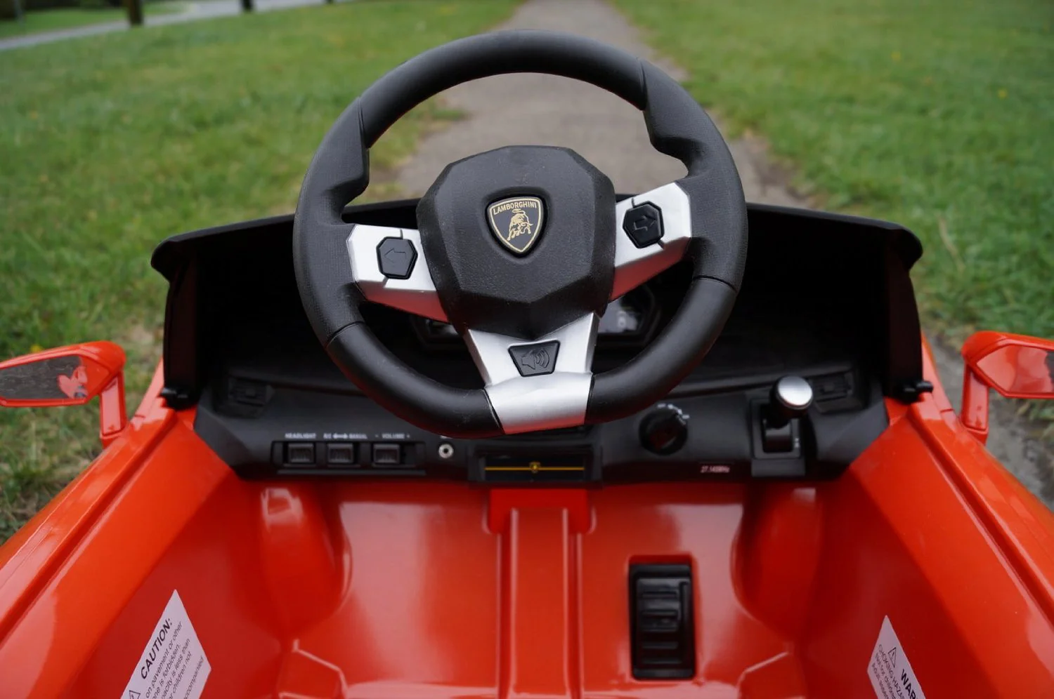 6V Lamborghini Aventador Ride On Toy - Battery Powered - Image 8