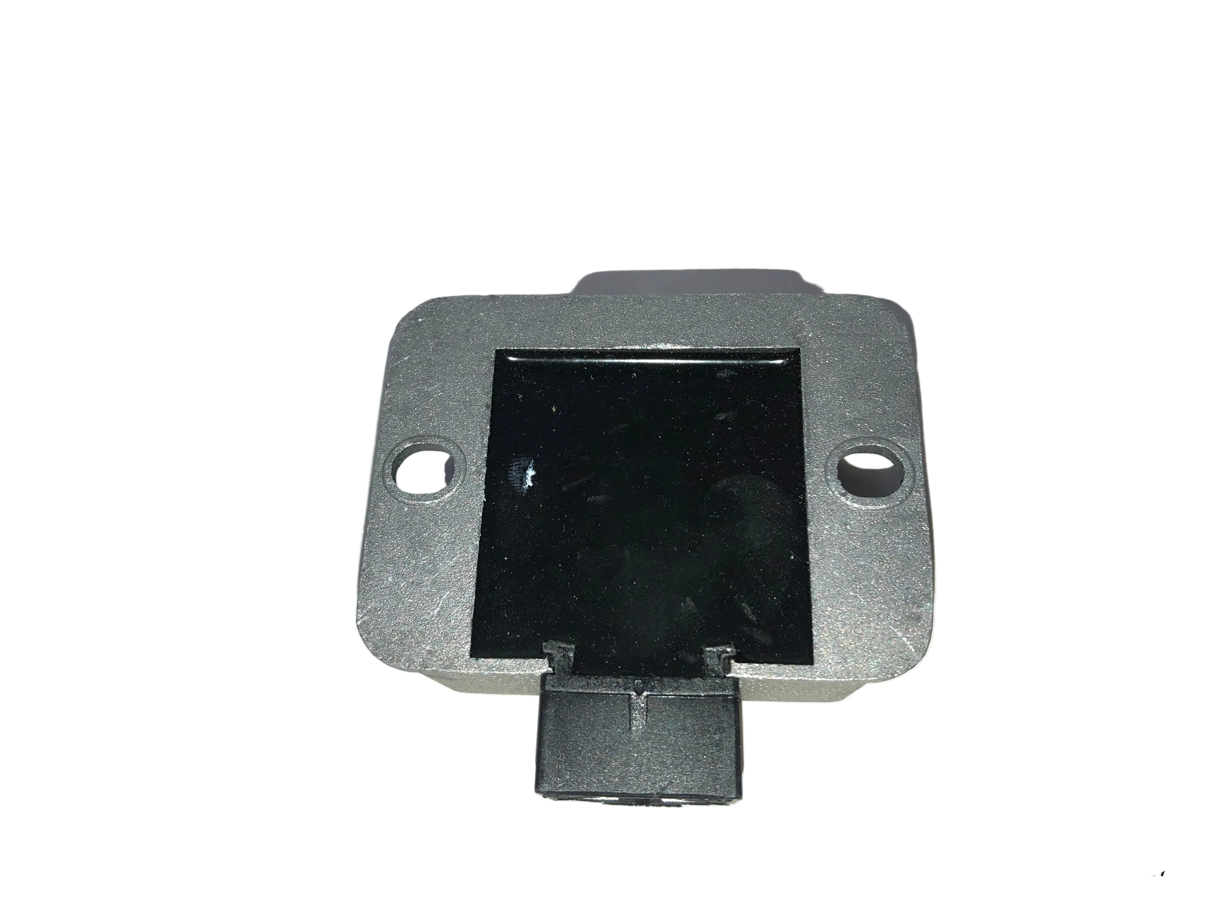 X18 50cc GY6 Motorcycle | Voltage Rectifier (01020018) - Image 3