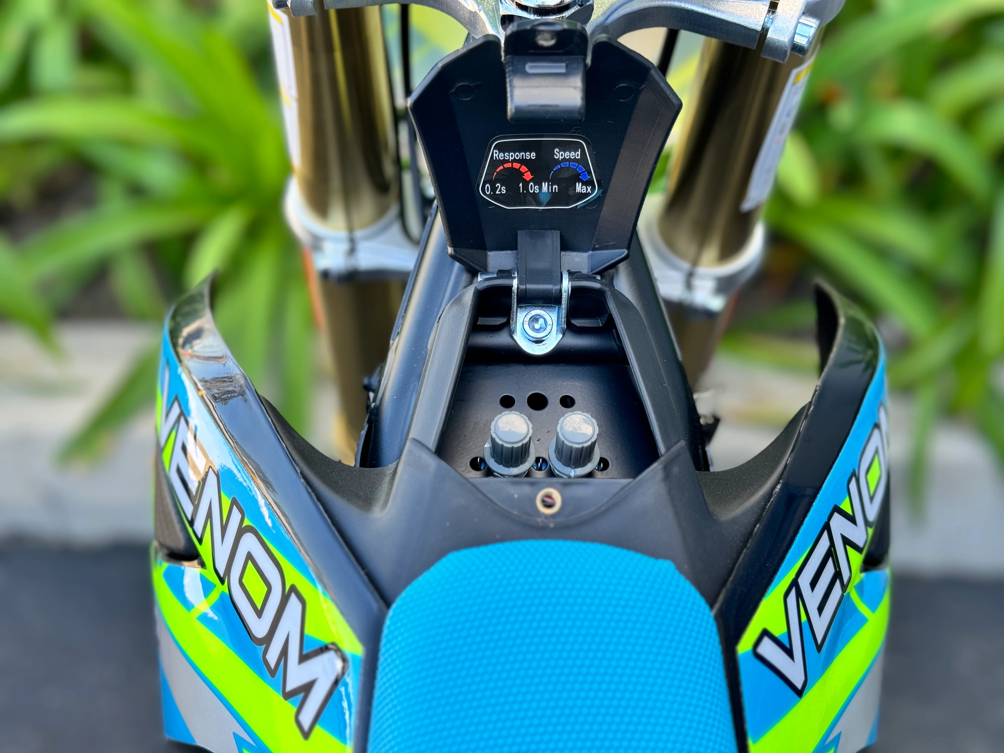 Venom Pro | 1600w Electric Dirt Bike | 48V | Lithium - Image 9