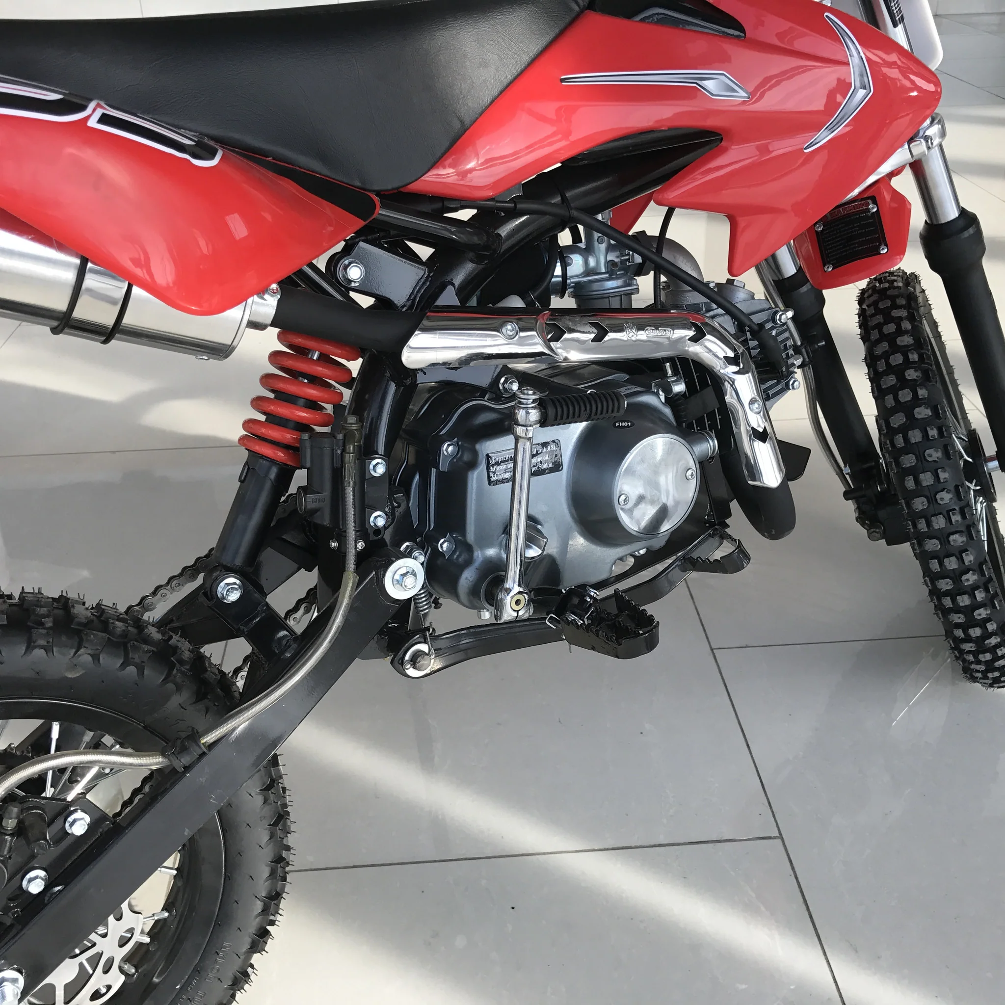 Venom Mamba 125cc Dirt Bike | Mid-Size - Image 14