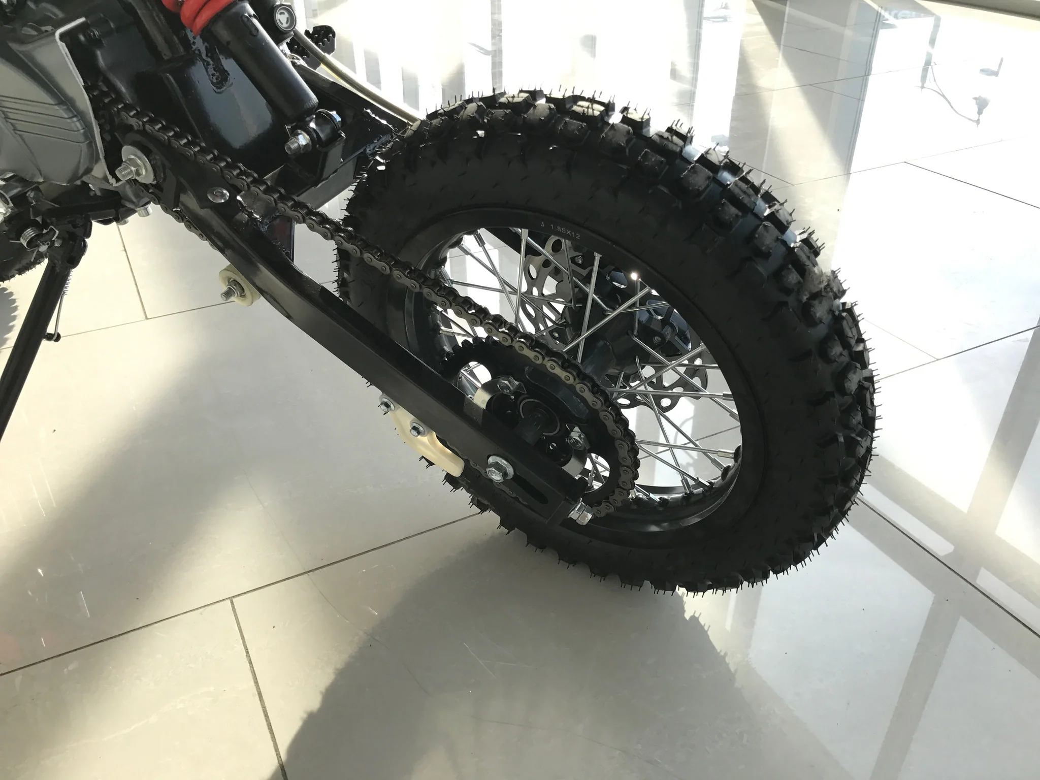 Venom Mamba 125cc Dirt Bike | Mid-Size - Image 19