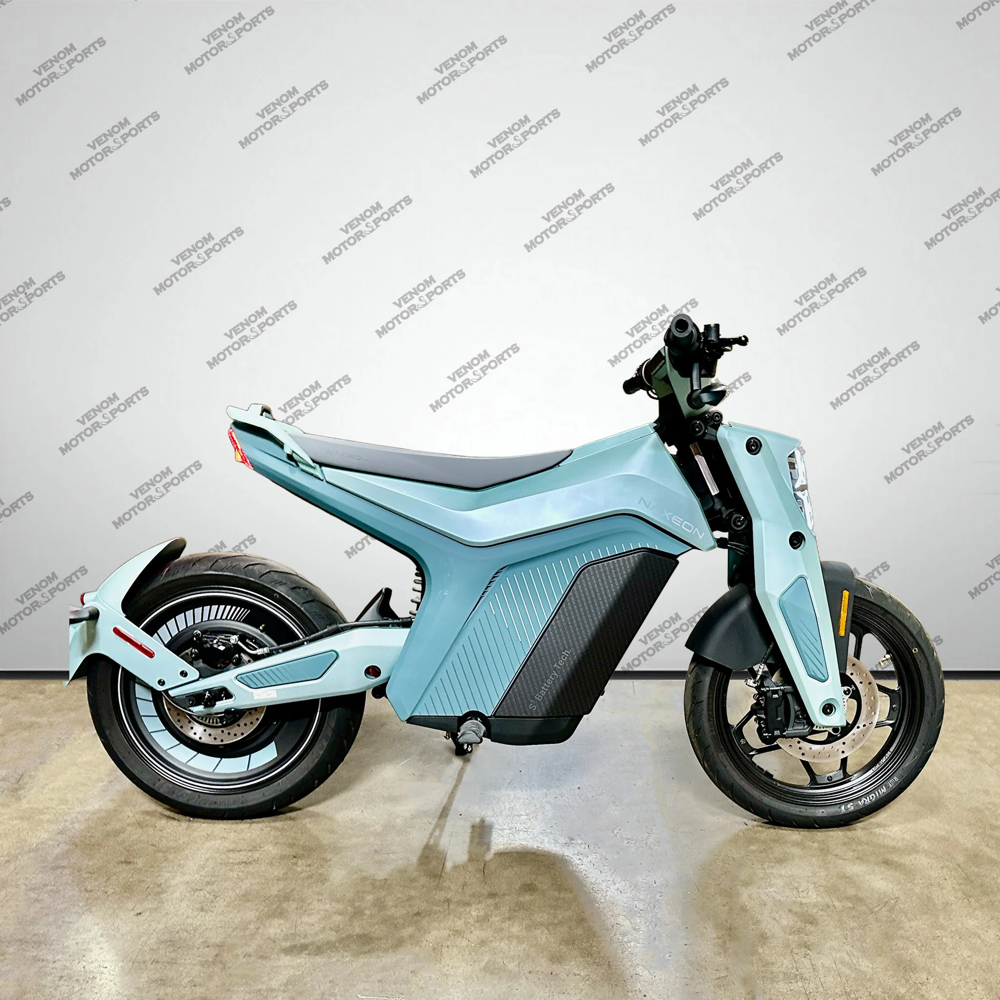 Naxeon I AM Pro Electric Motorcycle | 7.5kW Motor | 72V Lithium | Street Legal - Image 4