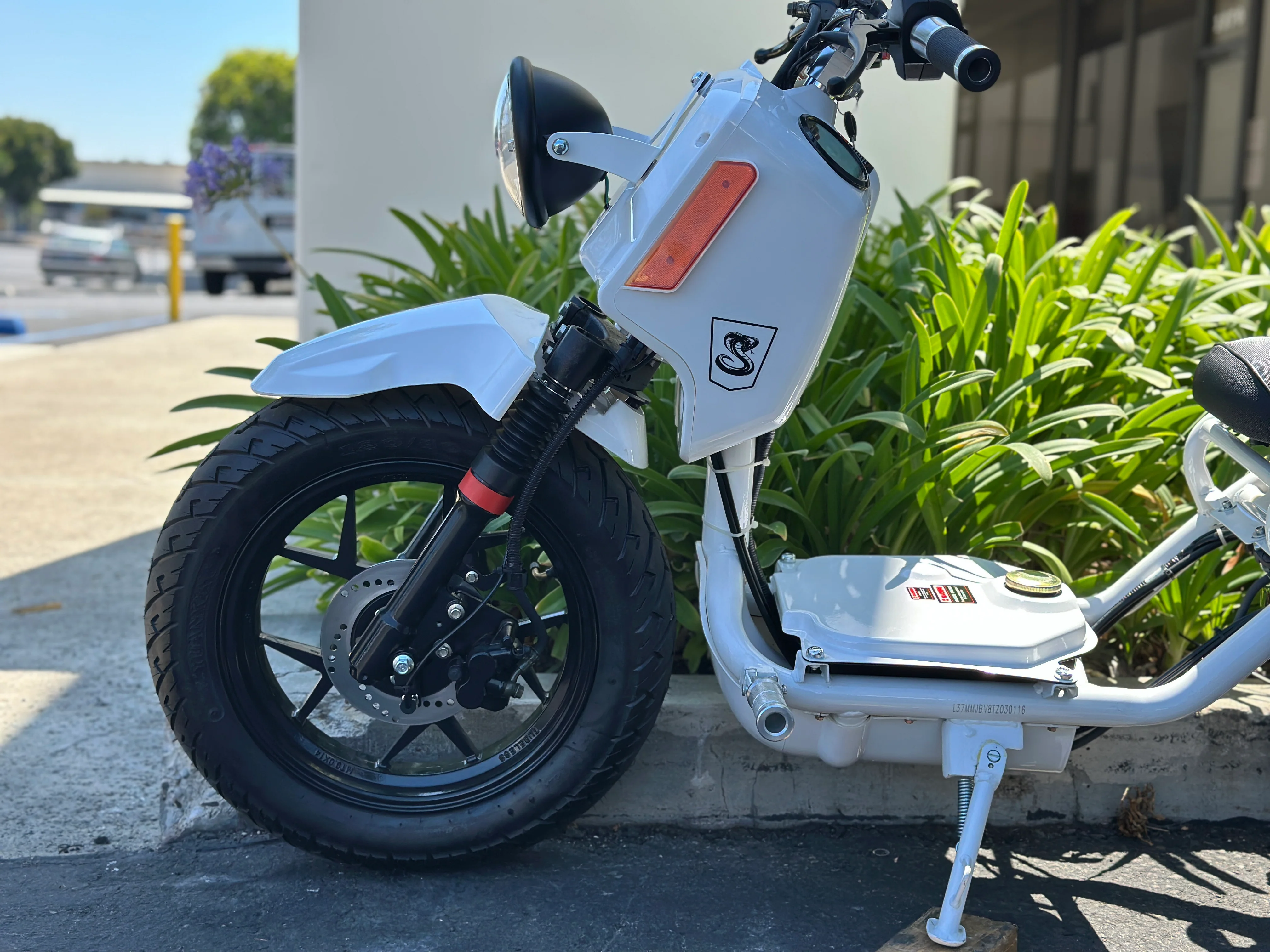 Venom Reckless | 150cc Scooter | Automatic Transmission - Image 19