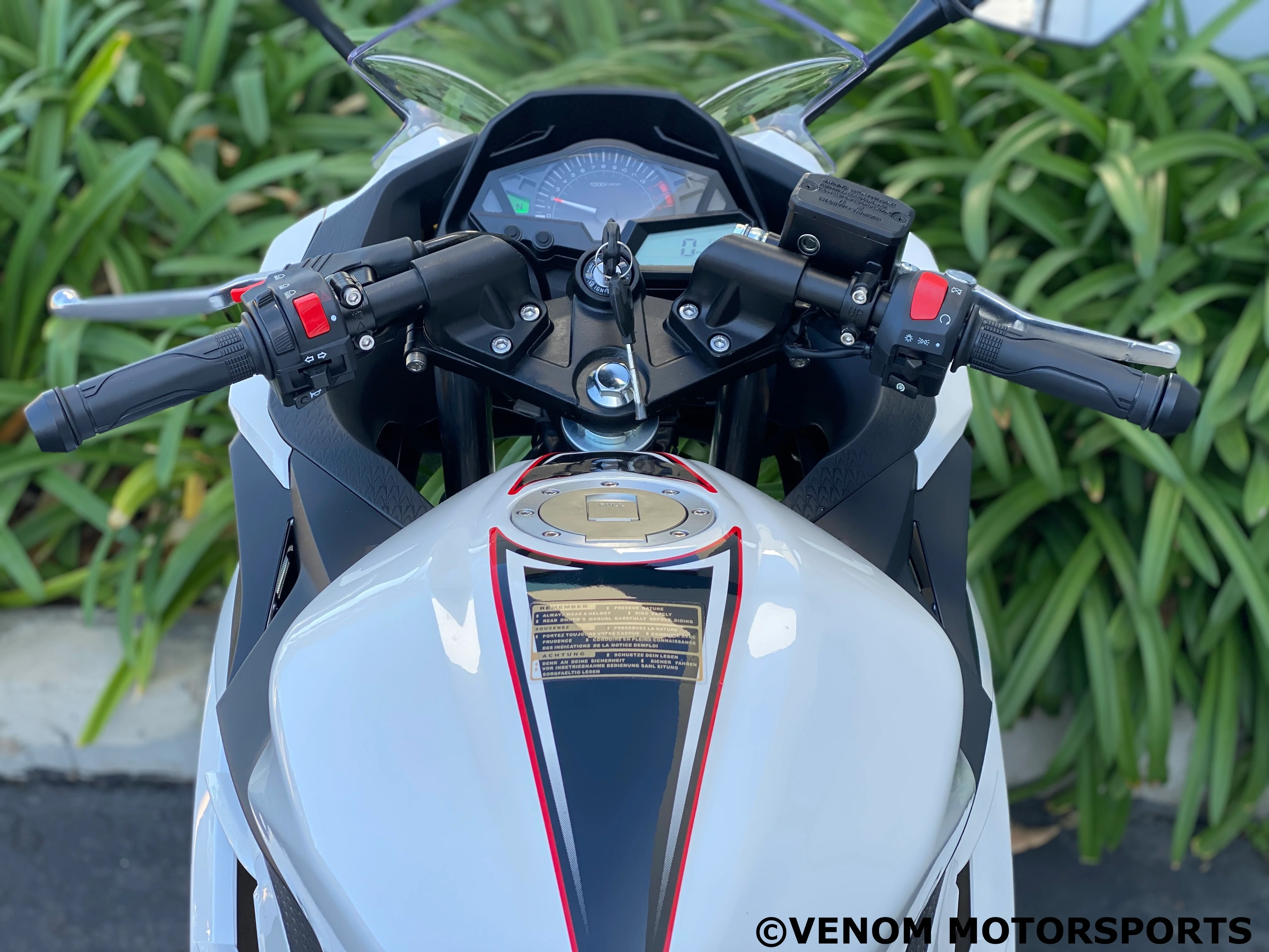 Venom SuperBike | 250cc Motorcycle | Fuel Injected | 6 Speed - Image 10