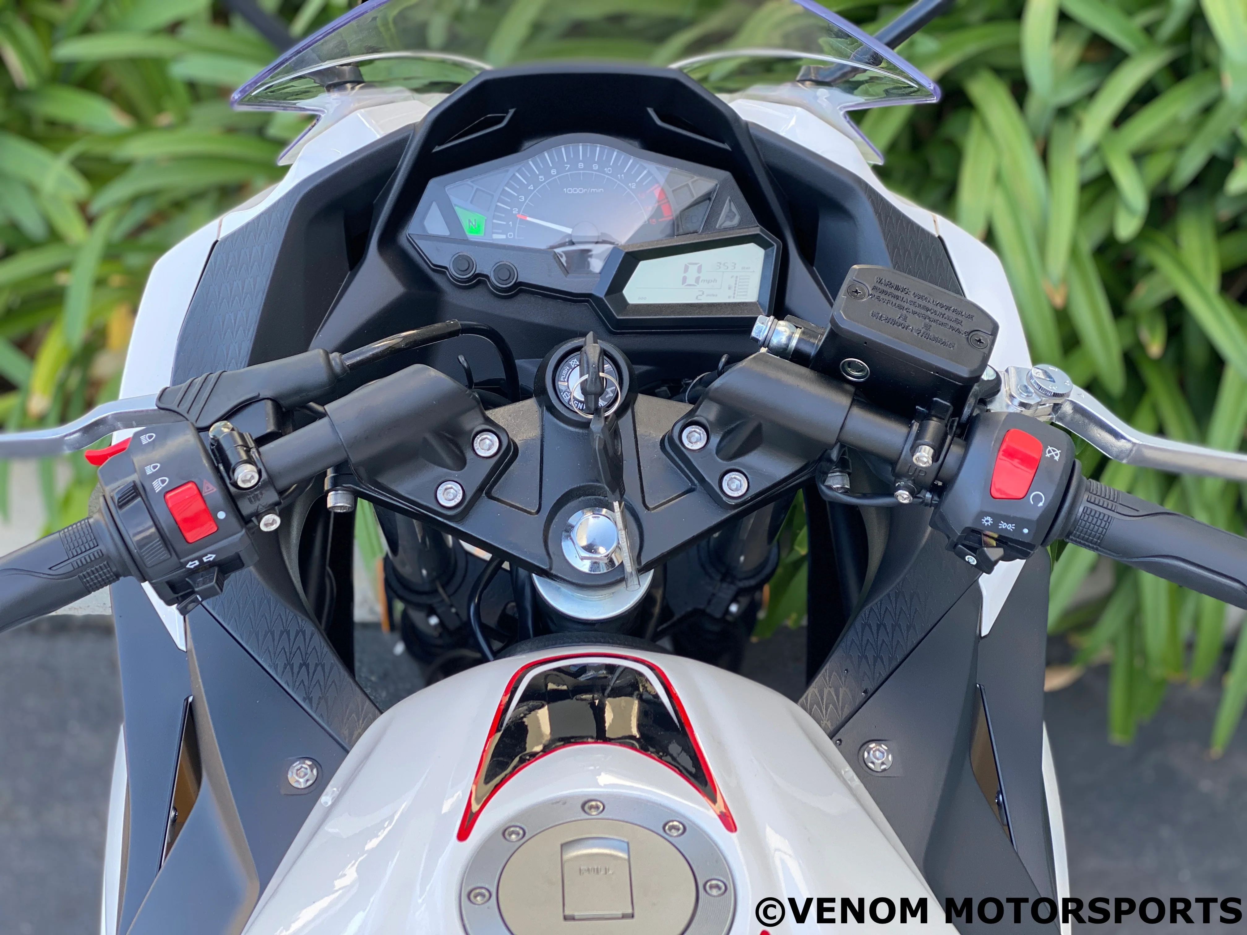 Venom SuperBike | 250cc Motorcycle | Fuel Injected | 6 Speed - Image 21