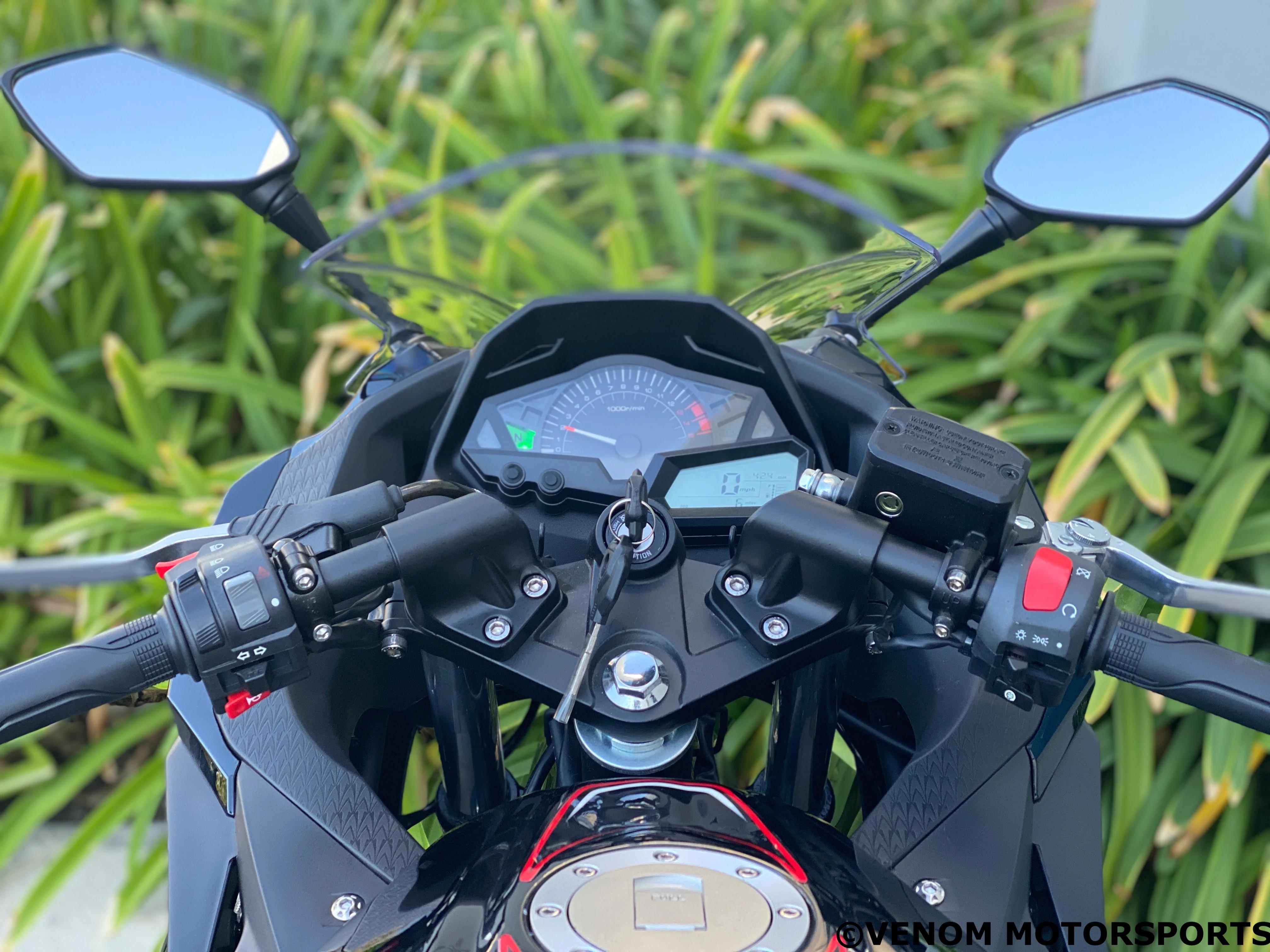 Venom SuperBike | 250cc Motorcycle | Fuel Injected | 6 Speed - Image 6