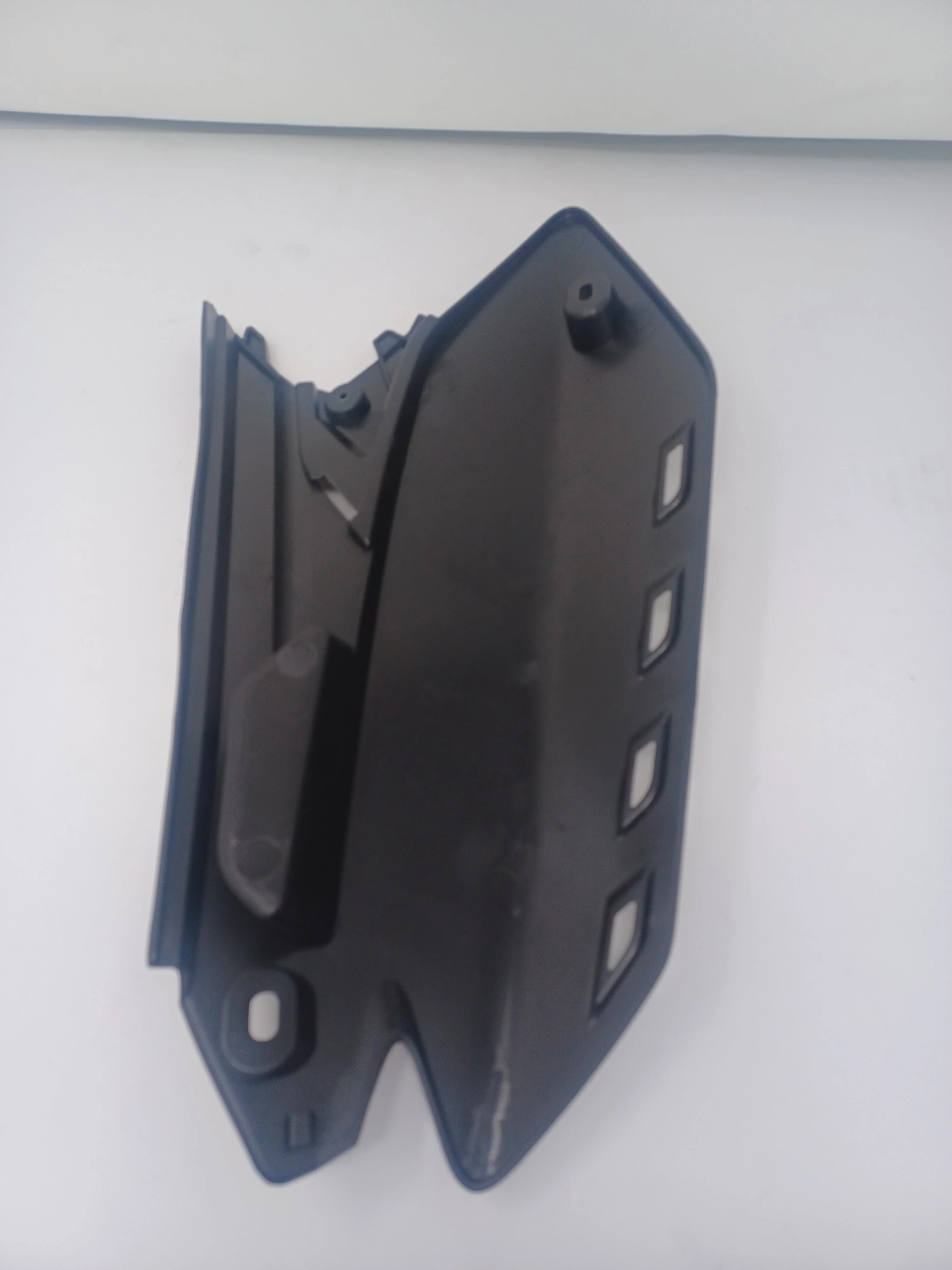 Venom Thunder 125cc Dirt Bike | Left Rear Plastic (301053002001) - Image 5