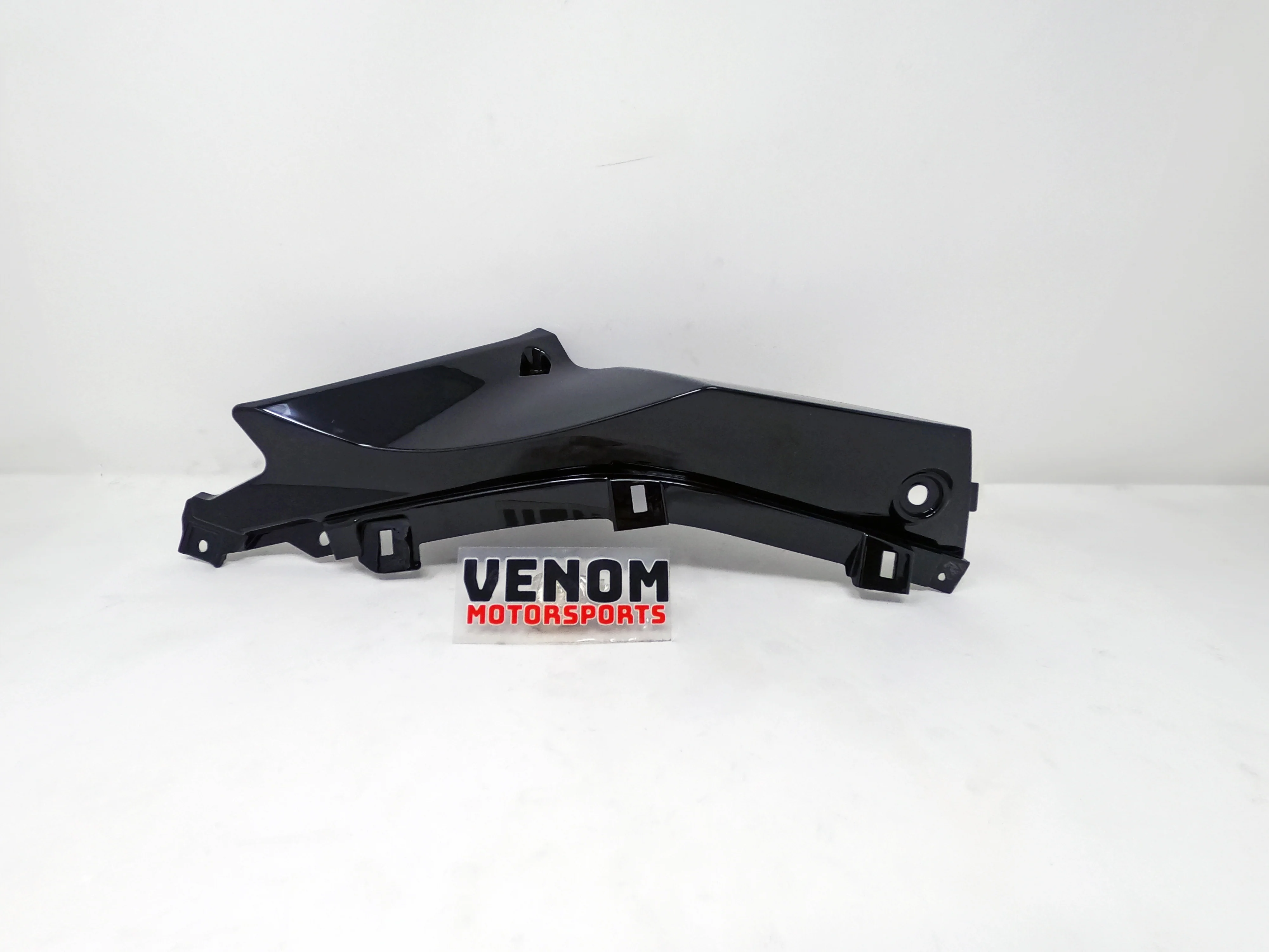 X22R 250cc | Right Tank Guard - BLACK (3010537) - Image 2